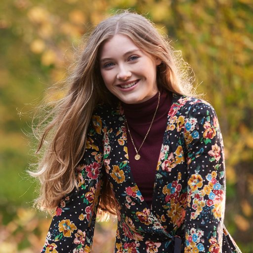 As featured on ITV's ‘This Time Next Year’, Elan has signed a major recording deal with Decca Records.
Her debut album Angel is out now.