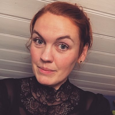 feministi // lögfræðingur // móðir // smá heilsufrík // grænmetisæta // dýravinur