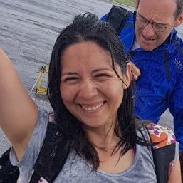 Orgullosa madre de Pucca (QEPD), Manchas, Chiqui, Toffee y @DevArtisanSpA. Co-directora de @wwcodesantiago