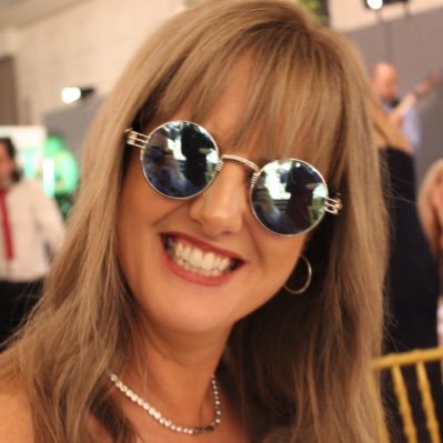 JoanneCardullo's profile picture. Primary teacher at an IB PYP school, passionate about everything related to teaching and learning! Instagram education blog📱think_learn_grow