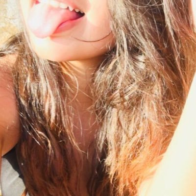 AlexandraMergo3's profile picture. 