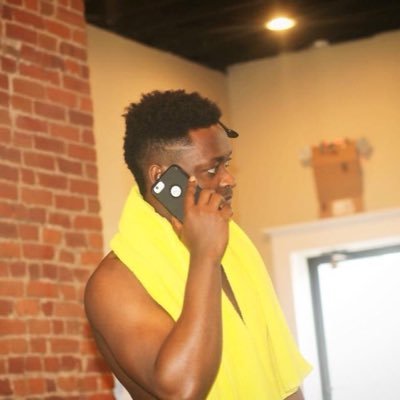 Aliba_250's profile picture. Singer| Song writer | Signed Under #Fly_Ent| For booking| Pbaliba250@gmail.com.                                New Alert🔥 MIMI NA WEWE Refix