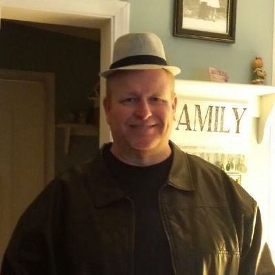 ThomasM00337983's profile picture. 