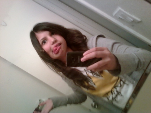 iPodzForever's profile picture. App and game reviews