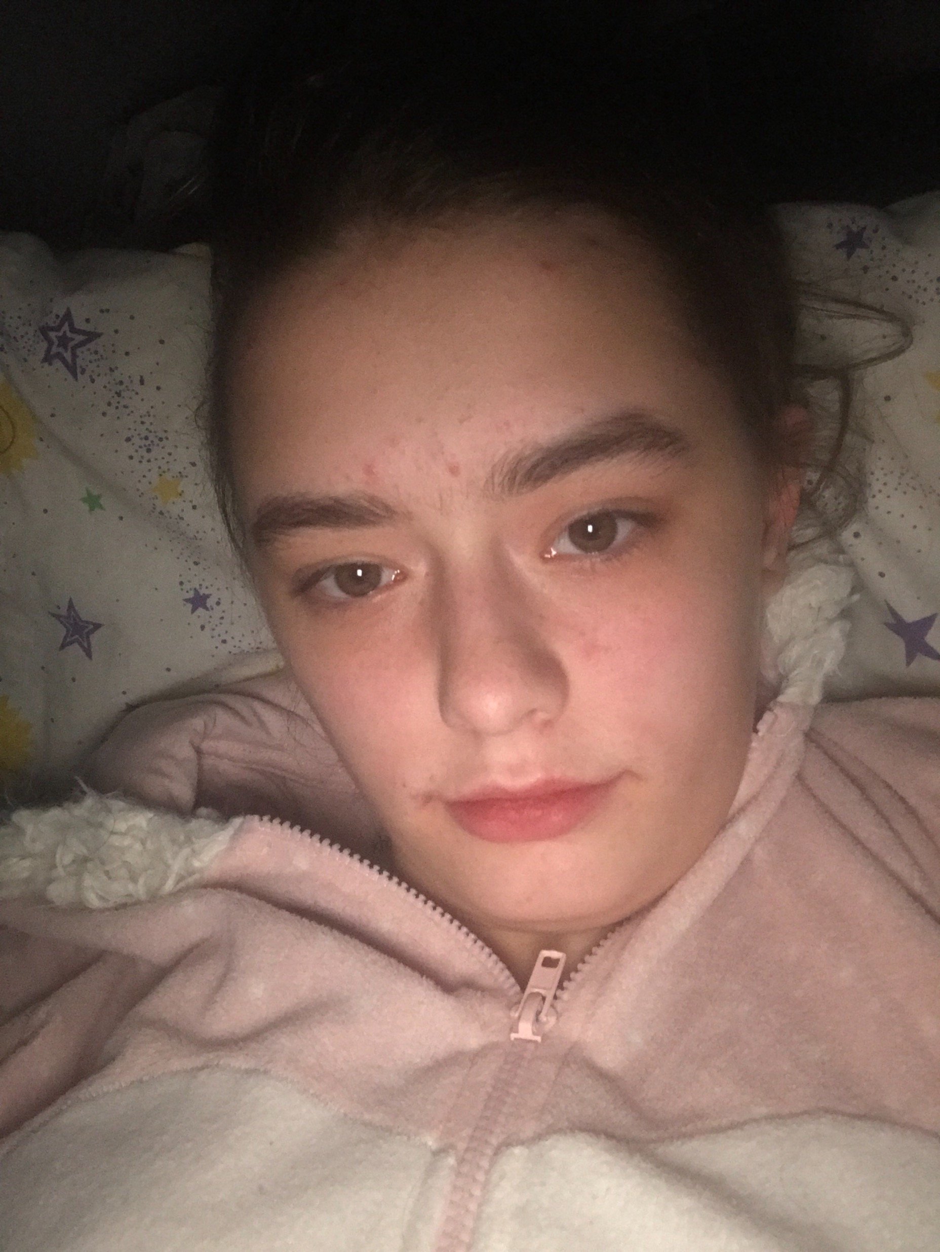 I’m 17 years old. I’m single forever!
I write songs and sing a lot!!
And I am starting to write my own books!!!