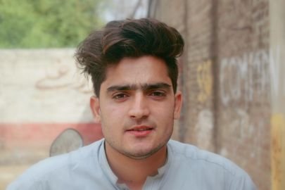 Shahsau21711736's profile picture. Zbi