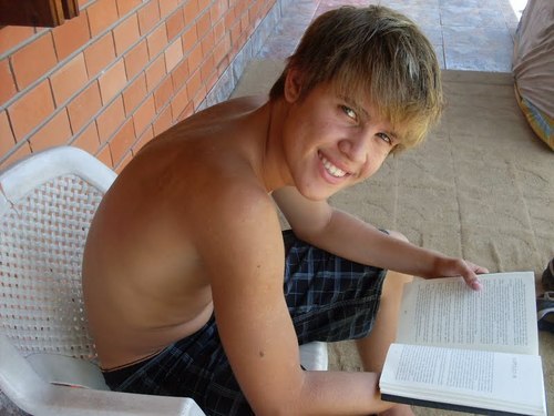 A vida é feita de oportunidades.. então faça a escolha certa pois ela é única :X ~