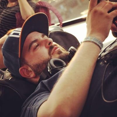 La camiseta del Real Madrid es blanca,y se puede manchar de barro,de sudor e incluso de sangre,pero nunca de vergüenza.