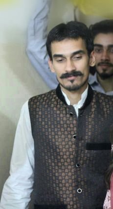 5RexOTm5ieyAbuX's profile picture. میں جھکا نہیں، میں بکا نہیں 
کہیں چھپ چھپا کے کھڑا نہیں 

جو ڈٹے ہوئے ہیں مہاز پر مجھے ان سروں میں تلاش کر۔۔۔