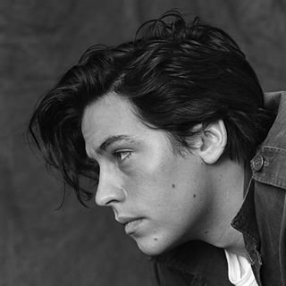 you might know me as Jughead Jones, from Riverdale © 2018 https://t.co/kxo6emOYuN