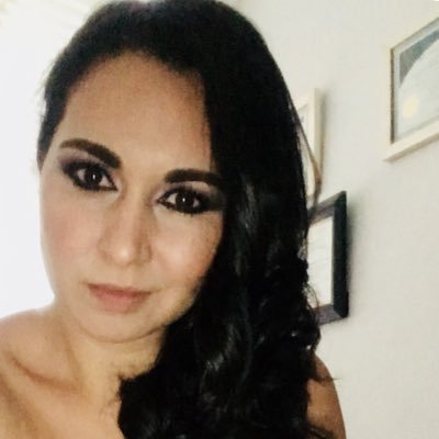 vaLeOm5's profile picture. New Mommy| LEM | PadiLux | ExIbero | Presidenta del Colegio de Mercadólogos | COPREG | WÔM Marketing 🖤