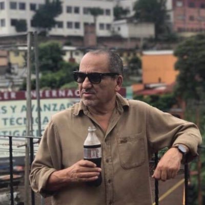 Periodista comprometido con la verdad, guayabo, adaptándome a las nuevas generaciones. Presidente del Grupo Clarín de Morelos.