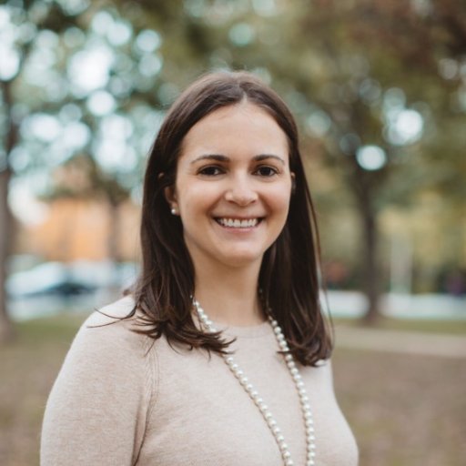 Leading #BUMetroBridge for @BUonCities | Previously econ dev + small biz policy expert for @leagueofcities | Alum of @gwtrachtenberg + @NU_CAMD + @bostonlatin