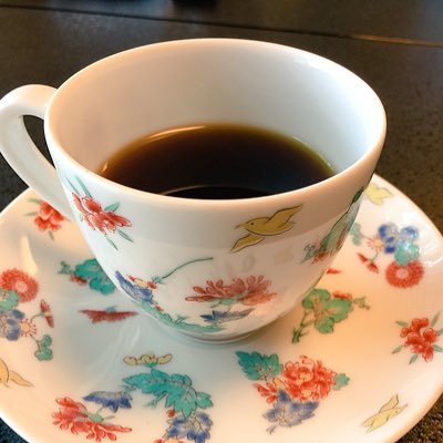 kana3594's profile picture. 三国志と北方謙三と和彦( ˊᵕˋ )OTAKから脱せない自分…とりあえずおじ様系をこよなく愛してます。松永鰐友雅惇承DIO様お頭（キングダム）を愛おしむ。最近は長谷部光忠、そして麻婆神父とスパマンソロに愛しさと切なさと心強さを感じる。オタクのまま結婚→妊娠。無事に10月、娘出産、6歳。第二子8月、息子出産。3歳。