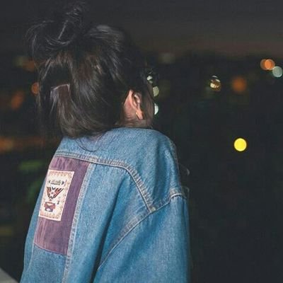 PutriDaniza's profile picture. 