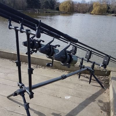i love my fishin tryin new things love boxing football aswell !!!