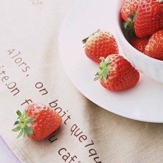 honnetst_2's profile picture. 生まれつきアトピー/社会人8年生(？)♀/多趣味🎶 充実したい！自分よりも頑張っている人がたくさんいるから頑張る(･ω･´)無言フォローごめんなさい…！ 幼少期からステ塗り続け効かなくなり&皮膚が薄くなる副作用→脱ステ→月1ペースでデュピ治療中💉色々自由に呟かせて頂いてます🙏 元栄養士👩‍🍳前向きでいたい🐈