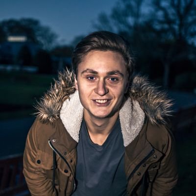 Marketing Strategist 🎯 Creative Thinker 💡 Built $M for Clients 🚀 Now I'm raising money to Build a $12M Sports Hall in Romania 🇷🇴