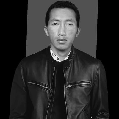 Hadapilah tantangan yang ada di depanmu, karena rasa takut hanya ada di hatimu..