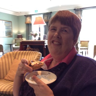 LesleyHoldway Profile Picture