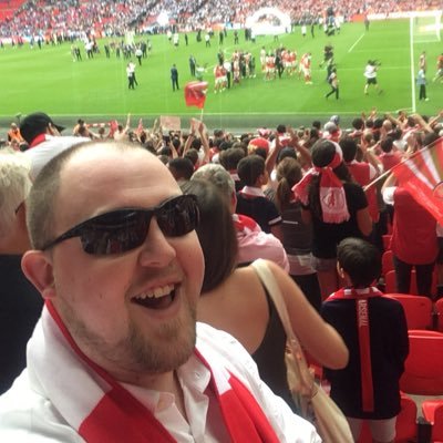 proud father to 2 beautiful daughters, passionate Arsenal fan, Arsenal podcaster for @gunsandribbons & all round nice guy, sparky, mental health advocate