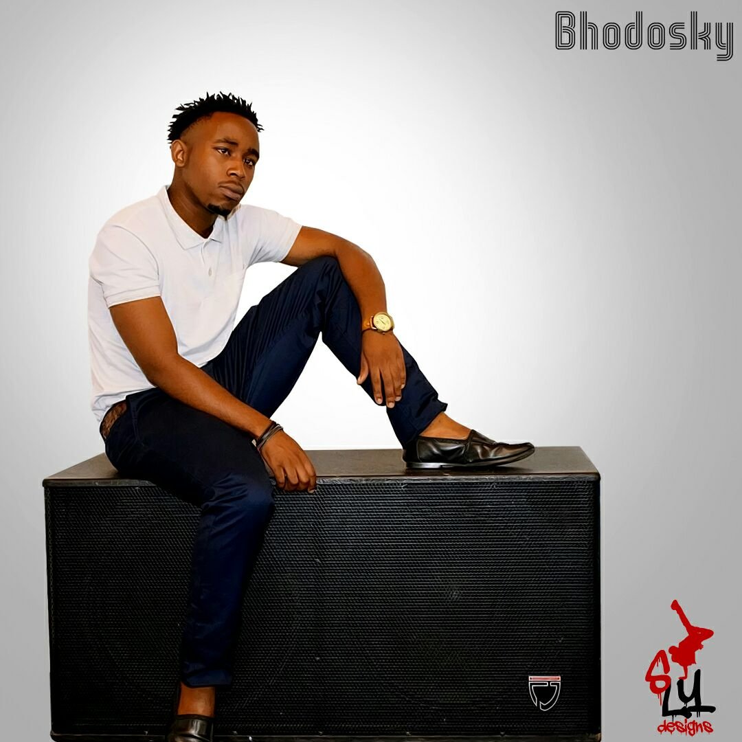 ▪Song writer
▪Vocalist
▪C.E.O @ BHM (Bodosky Hit🔥Music)
▪Producer @ MMJ(My Music Journey)
for bookings contact me @
lbodosky@gmail.com
Facebook : Bodosky_Sa