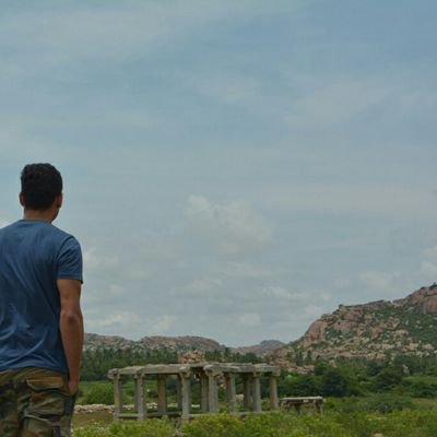 9mysteriousways's profile picture. Humare jeene ka tarika thoda alag hai,
hum ummedon pe nahi, apni zidd pe jeetein hain.
Remember me for the life i live,
not the money i make! - avicii