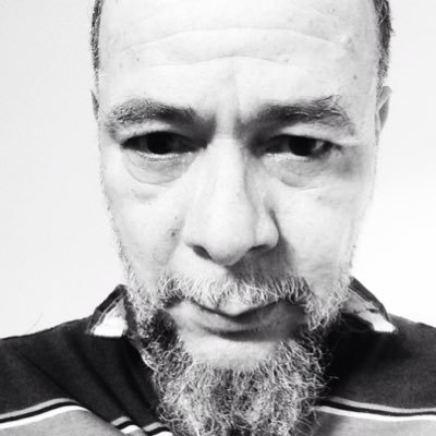 Escritor e autor de várias frases amplamente citadas na mídia brasileira e estrangeira..