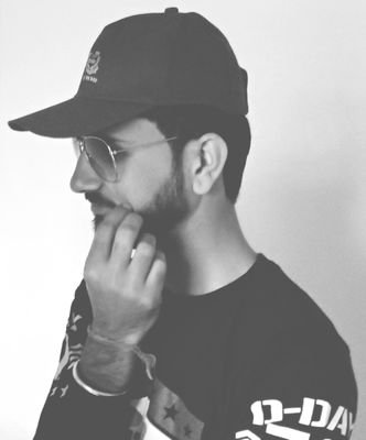 NaveenDewasi6's profile picture. Be honest🐝 📵  .. be a flower not a weed. 