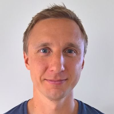 Junioripäällikkö ja seurayhteisön valmennusosaamisen kehittäjä (VOK) @ropsrovaniemi. YTM, pääaineena johtaminen.