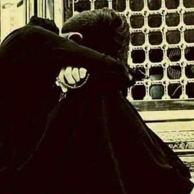 حَسْبِيَ اللَّهُ لا إِلَهَ إِلا هُوَ عَلَيْهِ تَوَكَّلْتُ،
وَهُو رَبُّ العَرْشِ العَظِيْم .
