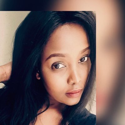 tsheamo_m's profile picture. Tuks Student 👩‍🎓 God|Family|Love❤|Science Good vibes only 😎🤣| 18/03/2019# HouseofBNG