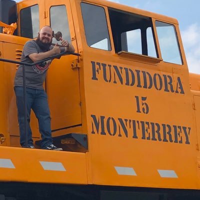 Ingeniero en Transporte interesado en temas de movilidad, autos viejos y que viva el rock and rol...
