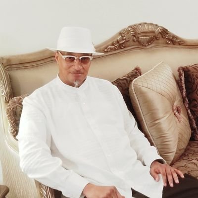 yanzz41's profile picture. 