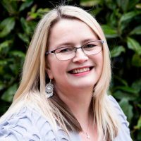 Nicki Kinton (@nickikinton) Twitter profile photo