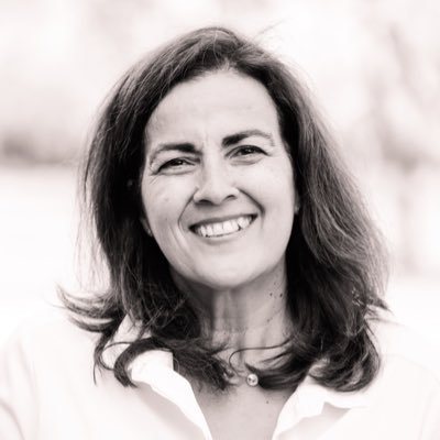 Escritora, Periodista y Gastrónoma. Directora de @conmuchagula