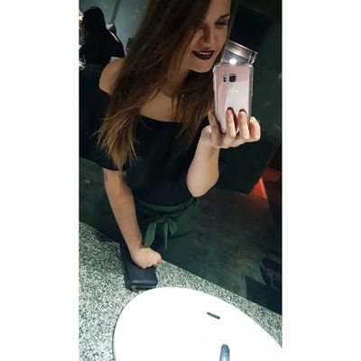 Fuengirolaa 📍holanda
K1 FIGHTER 👊
apuesto por quien me cuida, no soy de nadie solo mia. 💎