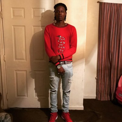 RodG_17's profile picture. #YNWB4L gang shit😈