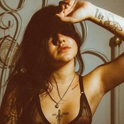 lalalamendess's profile picture. Apenas existo