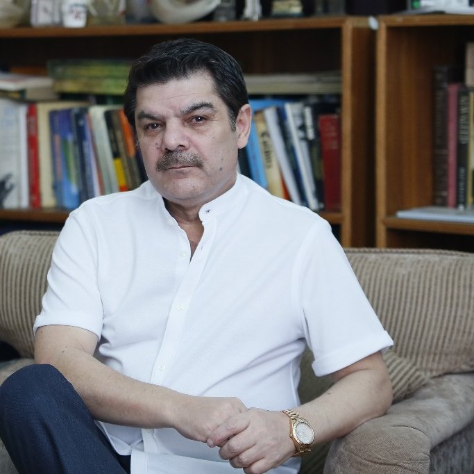 Mubasher Lucman is currently on the top of anchorpersons index in Pakistan He currently hosts program Khara Sach.