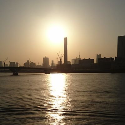 けなげな思いや切なくなることが好きです。大切な思いのつまった汗や涙を流すことが夢への第一歩だと思ってます!