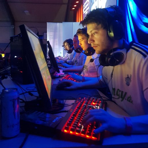 CS_Freeze's profile picture. newb