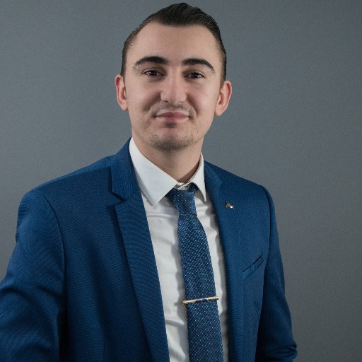 Hello, My name is Edis. I'm 26 yo. I'm from Bosnia and Herzegovina.
