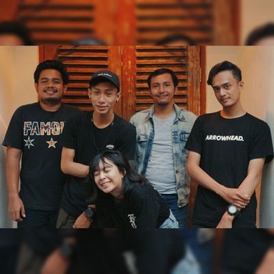 We are Manic Monday , Rock Alternative Band from Surabaya , call : 085730315432 | Ig : manicmonday_official for Booking, Let's Play and listen our Music !