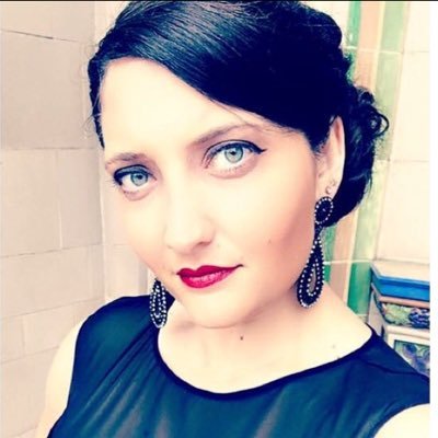 AbbyKinch's profile picture. She/Her | Welcome Refugees | BLM | DM | ♑️🦡😎⚖️ #Feminist #Tattooed #Writer #HanShotFirst #AbortionIsHealthcare | 普通话 & français | Mis pensamientos son míos.