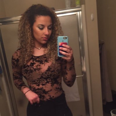 jejlove14's profile picture. Me visiting my hometown: “if you see me, no you didn’t 🤷🏽‍♀️”      she/her