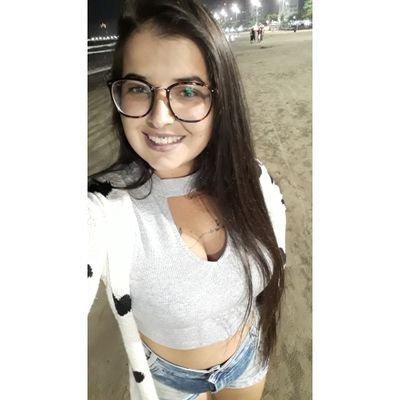 E hoje eu me resumo em saudades..