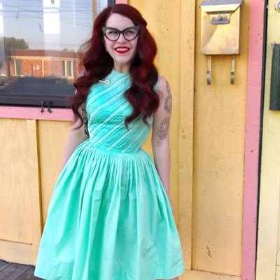 MdrnJuneCleaver's profile picture. Georgia Peach in Nashville, Tennessee music attorney | amateur seamstress | true crime aficionado