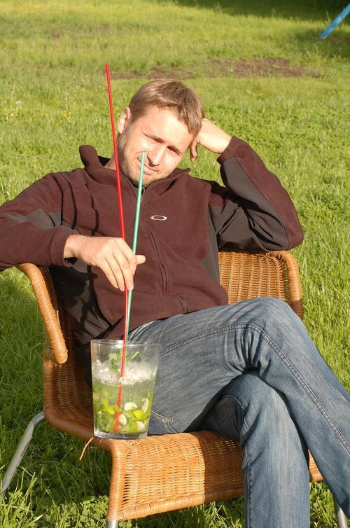 AAAnfinogenov's profile picture. Кто то зарабатывает на чужом счастье, а кто-то на несчастье!Я 100% отношусь к первой категории!Ресторатор,автоматизация iiko open-bar.ru;http://t.co/ueiKcaxzZq