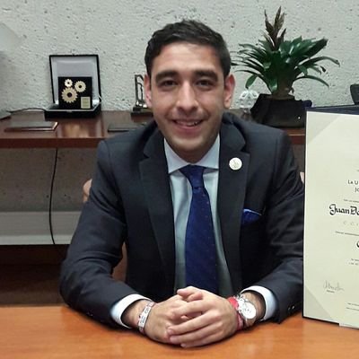 -Abogado y soñador
-Asesor del Concejo de Bogotá (2020) 
-Representante Directivo Estudiantil de la Universidad Jorge Tadeo Lozano.  (2011-2013) (2013-2014)